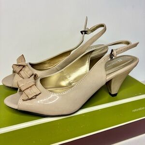 Naturalizer Barker Tender Taupe Heels Shoes Women's Size 6 M | CUTE W/ Box